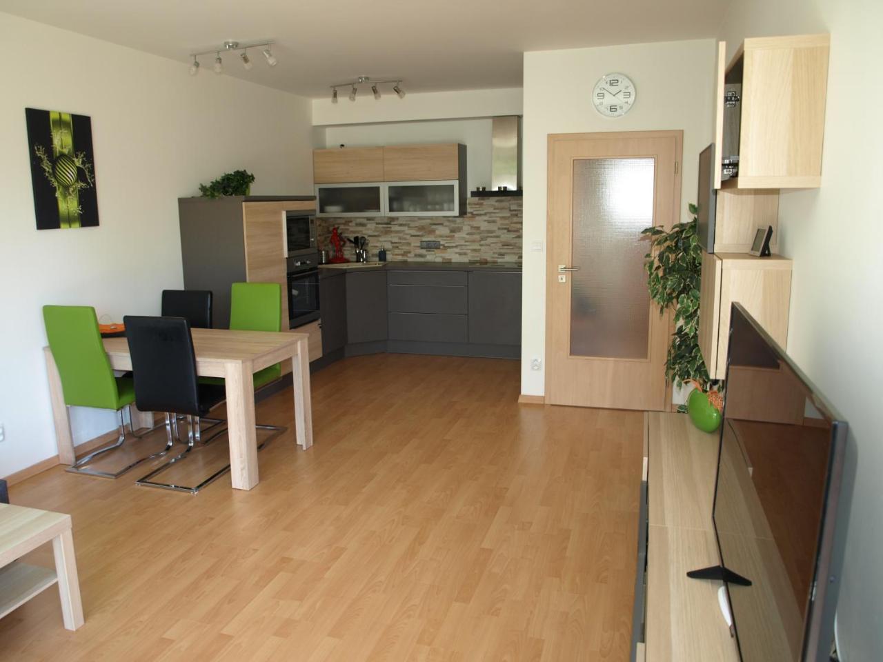 Apartman Self Check In/Out Vrchlabí Zewnętrze zdjęcie